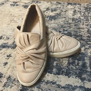 The cutest blush pink sneakers!